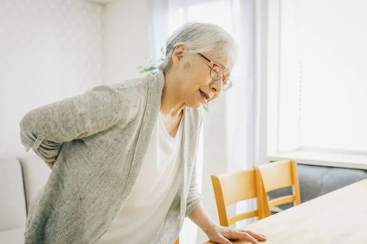 骨粗しょう症とトレーニングについて　　～生理学から考える運動の効果と、骨粗しょう症の方が知っておきたいリスク～